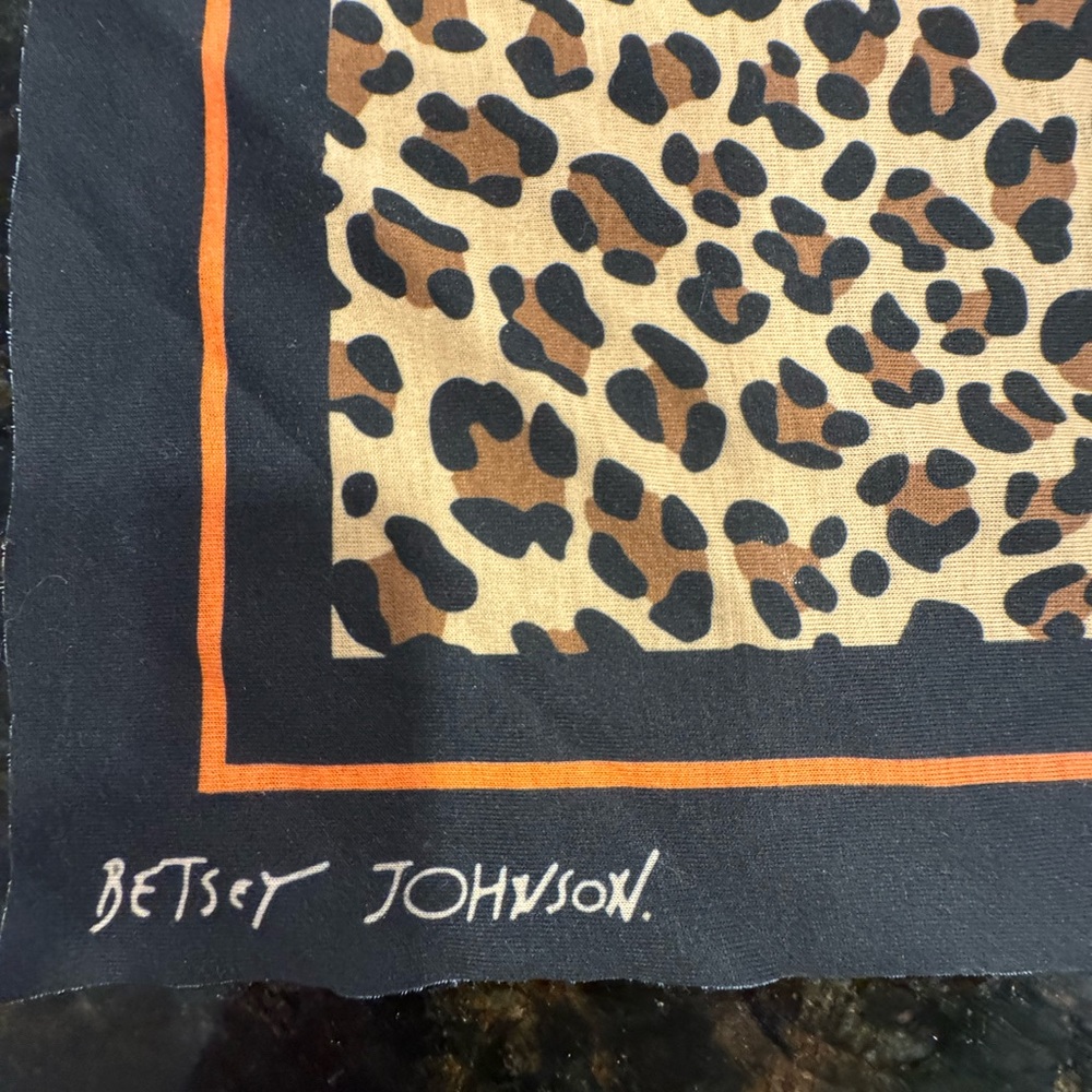Betsey Johnson Leopard Print Sunglasses - Picture 15 of 16